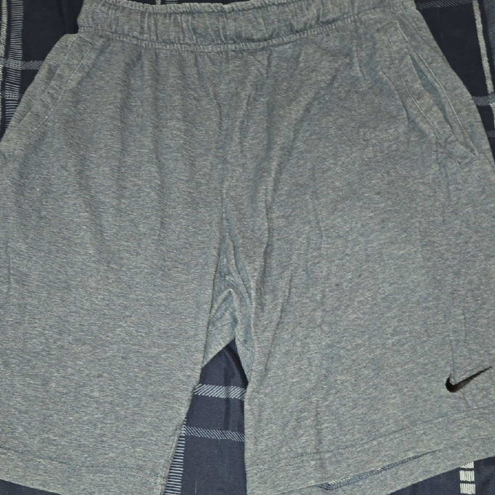 Mens Small Nike Dry Fit Heather Gray Sports Shorts
